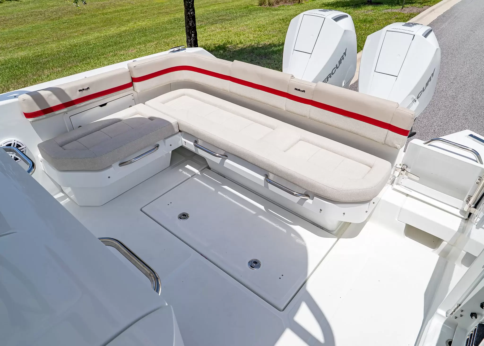 2027 Wellcraft 28 T-Top (WC-0005) photo 6