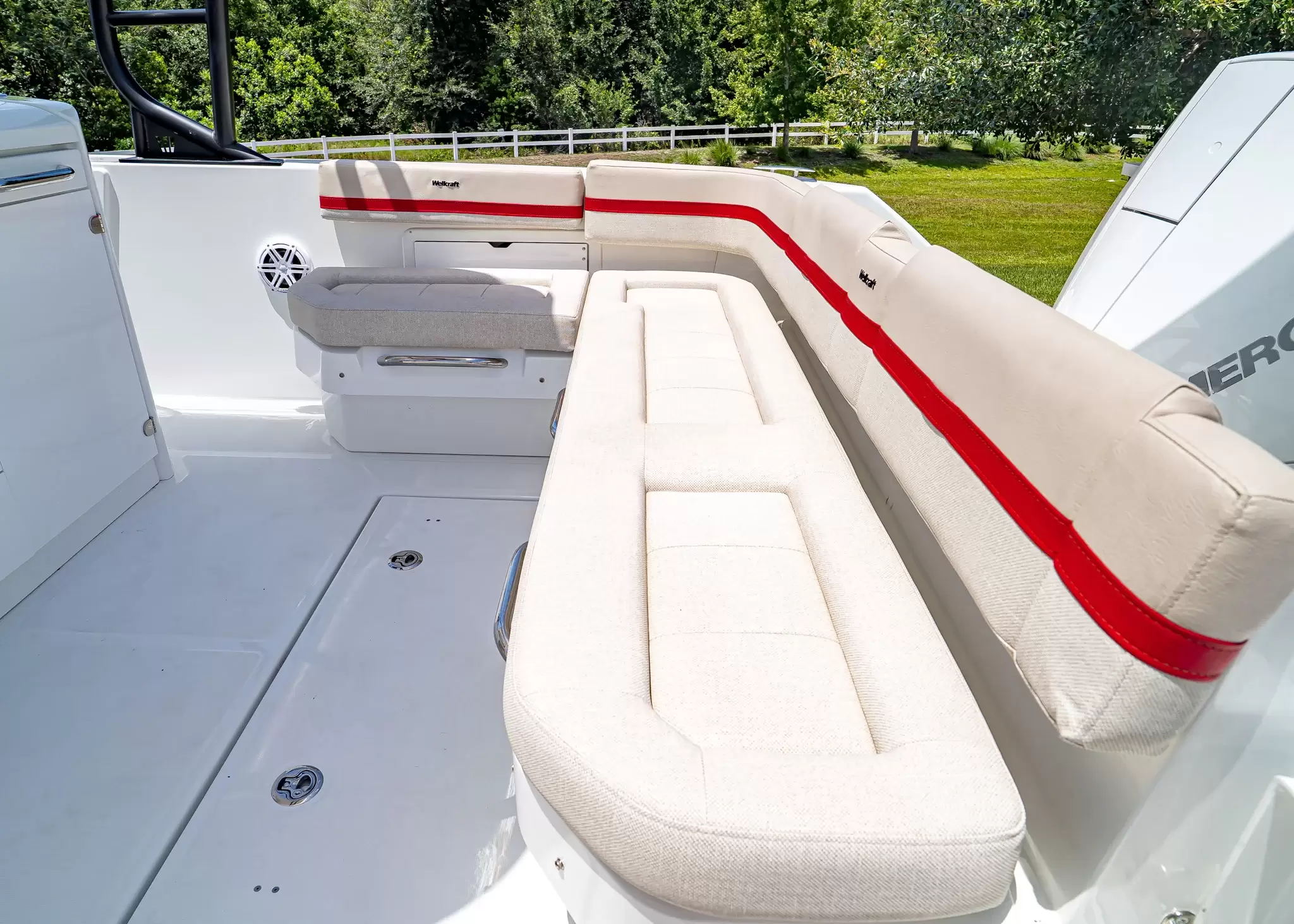 2027 Wellcraft 28 T-Top (WC-0005) photo 7