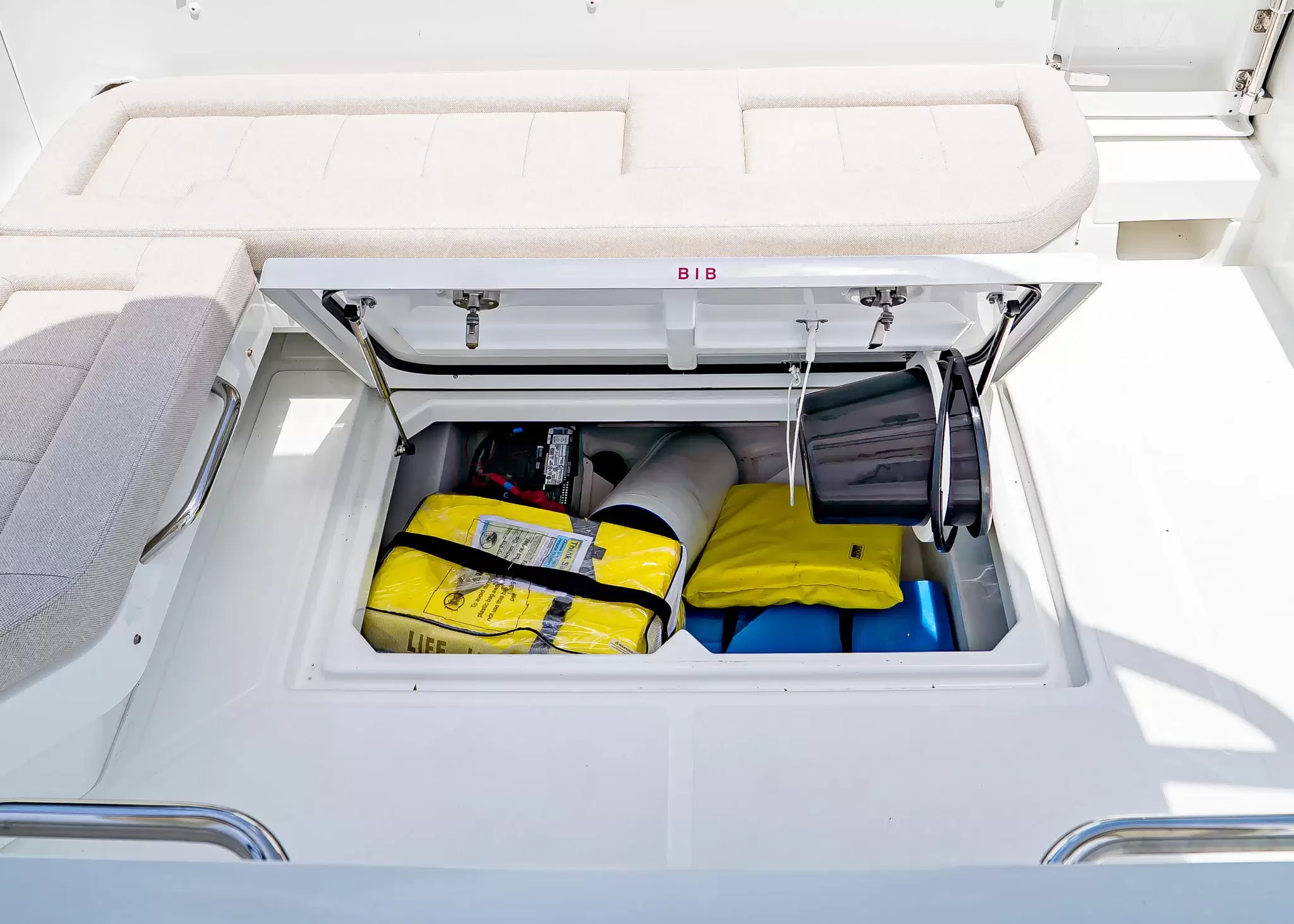 2027 Wellcraft 28 T-Top (WC-0005) photo 9