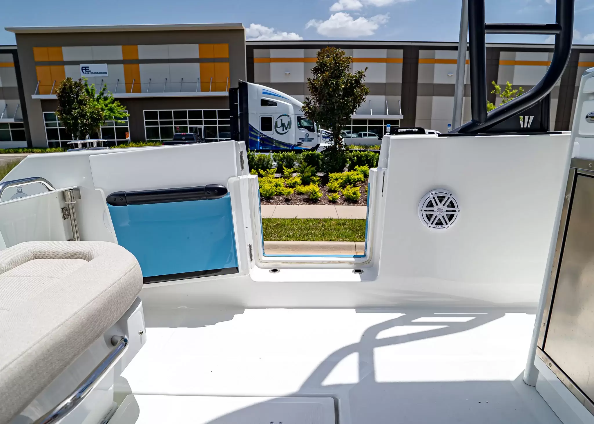 2027 Wellcraft 28 T-Top (WC-0005) photo 13