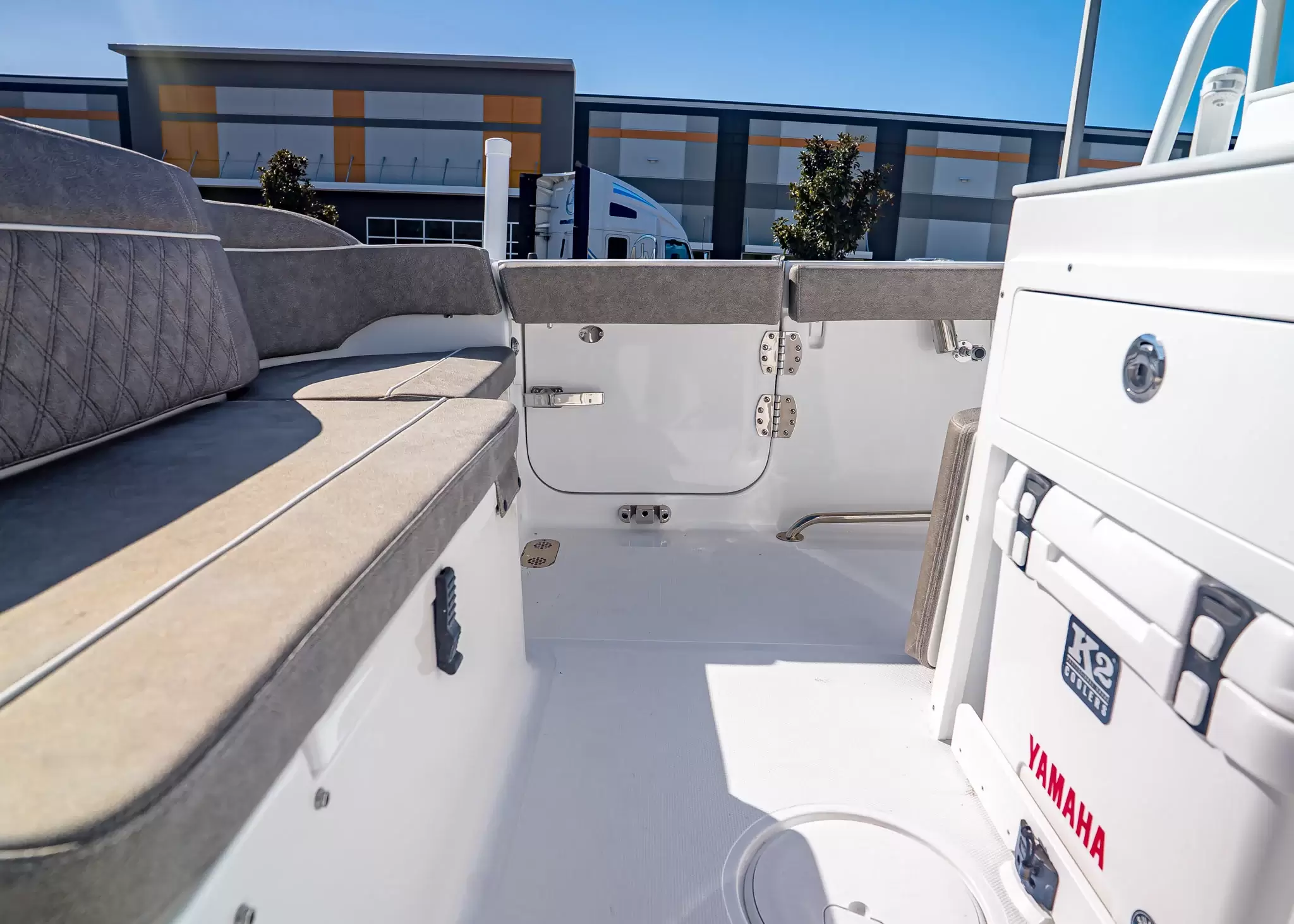2027 Sea Hunt Ultra 265 SE (SH501) photo 9