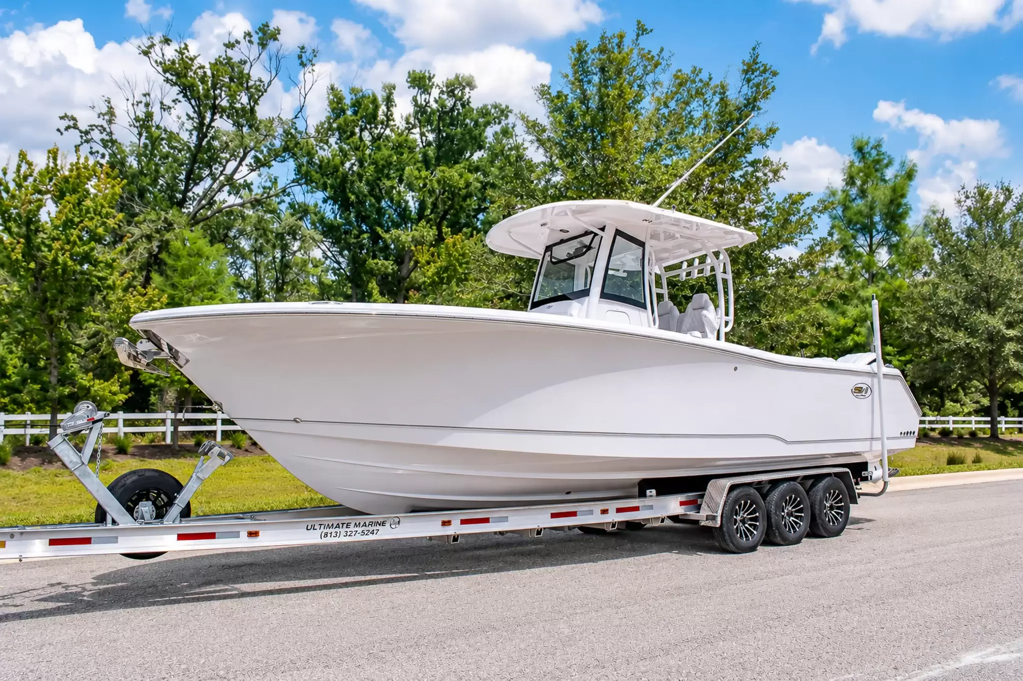 2027 Sea Hunt Gamefish 30 CB (SH541) WHITE