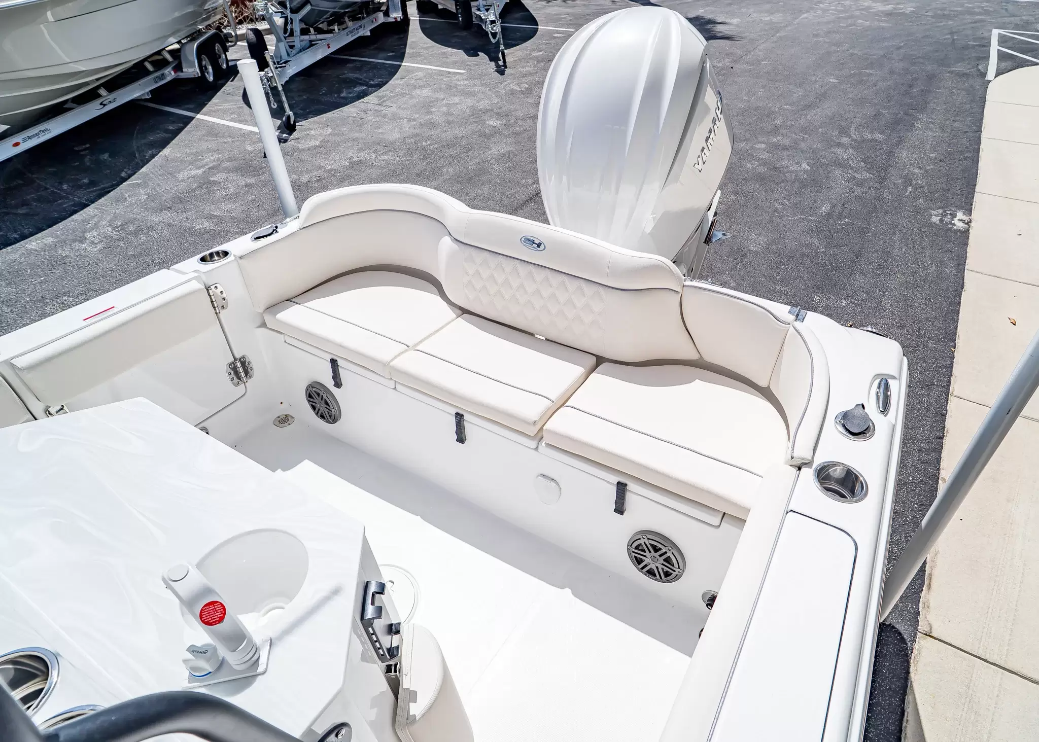 2027 Sea Hunt Ultra 239 SE (SH483) photo 6