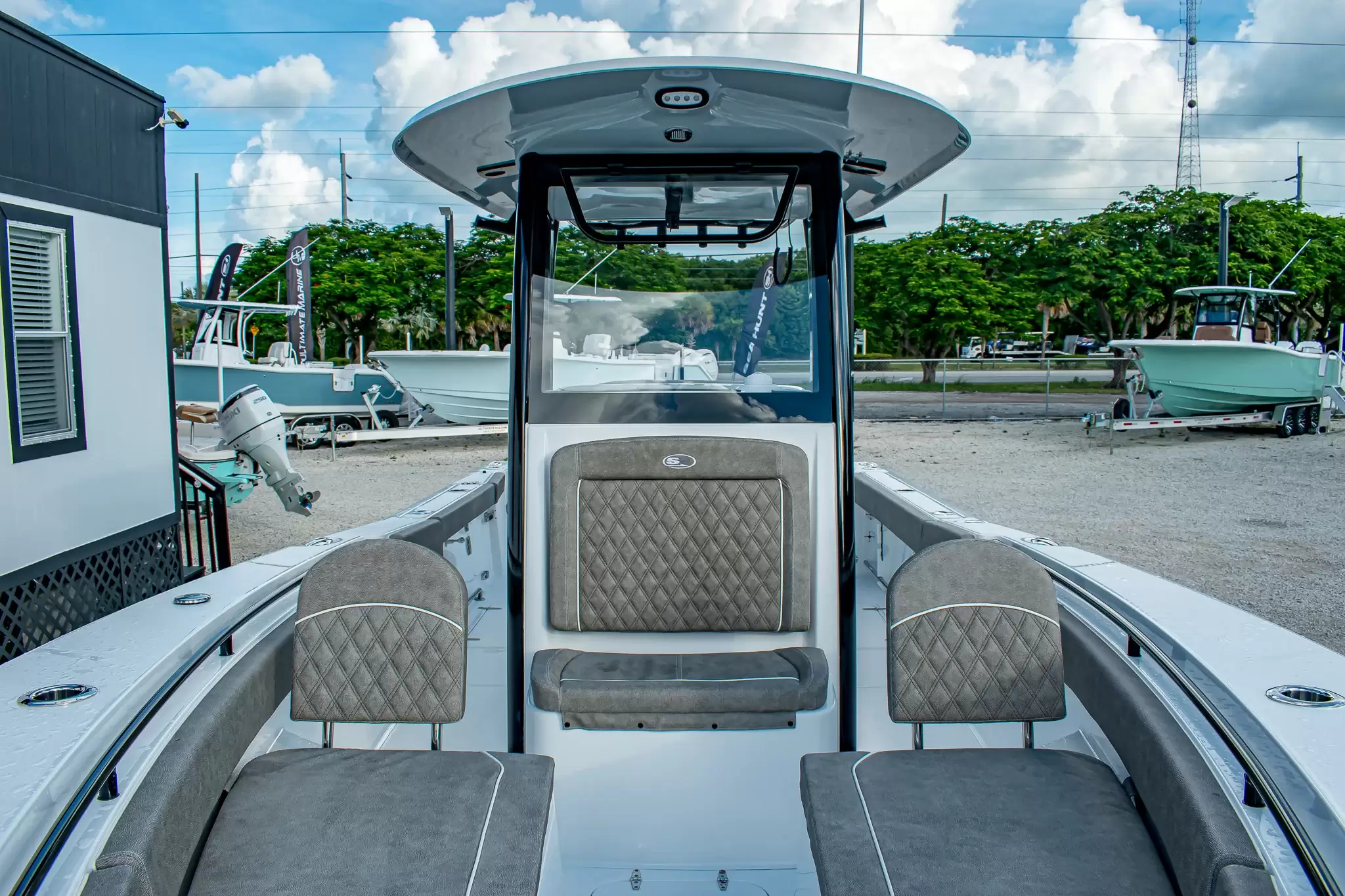 2027 Sea Hunt Gamefish 27 FS (SH526)