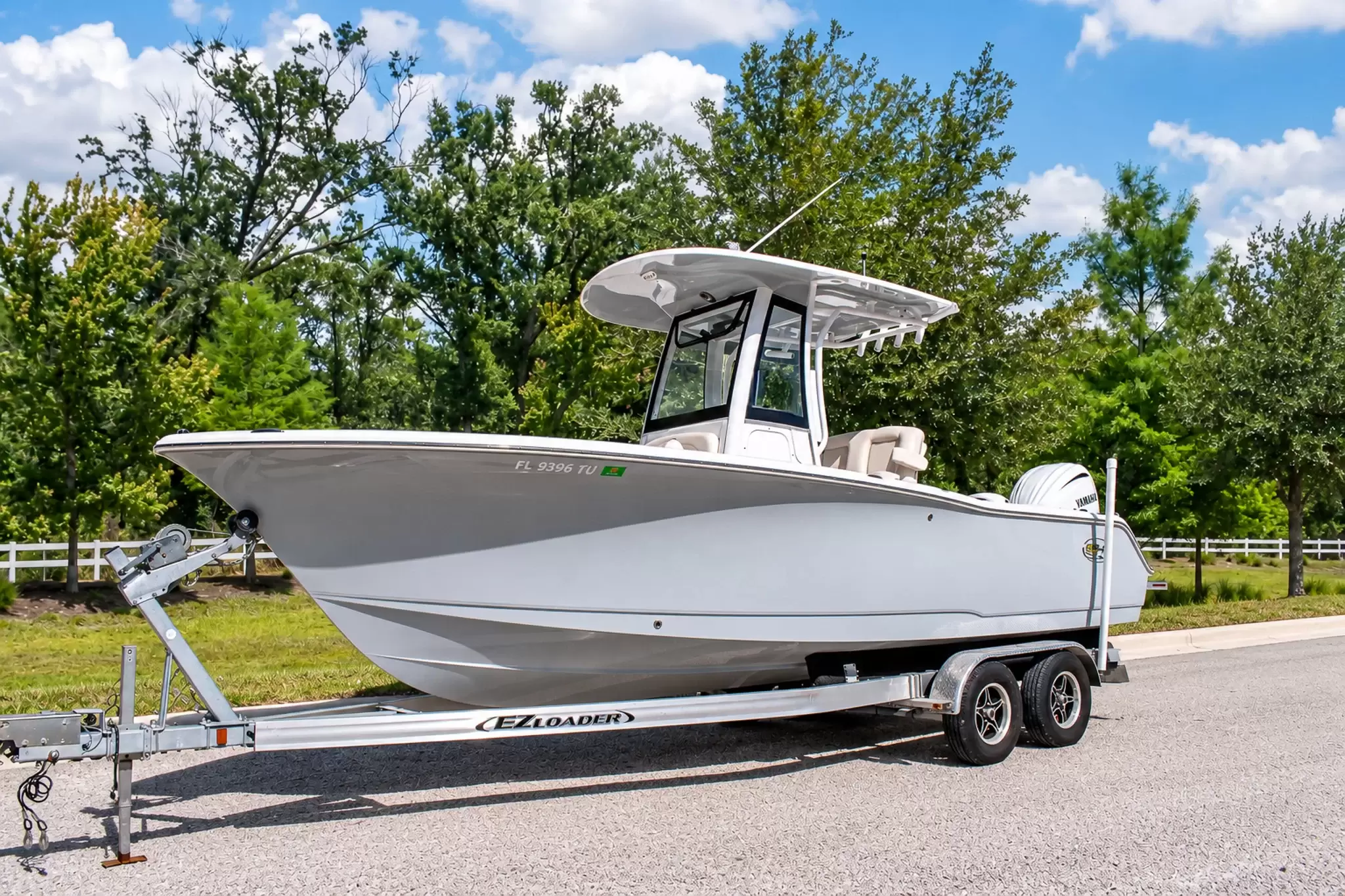 2024 Sea Hunt Ultra 239SE SILVER GRAY